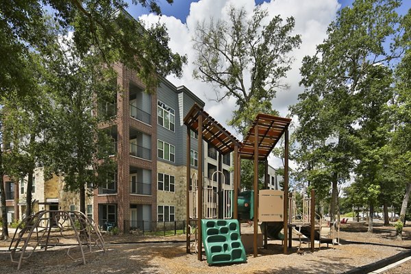 Enclave at Woodland Lakes