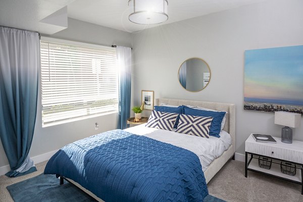 bedroom at 644 City Station Apartments