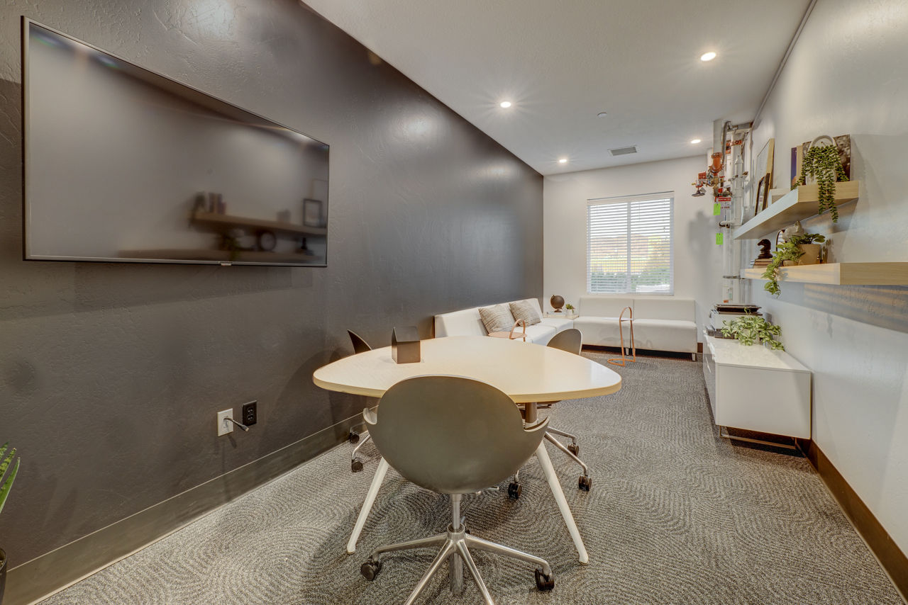 Work space at 644 City Station
