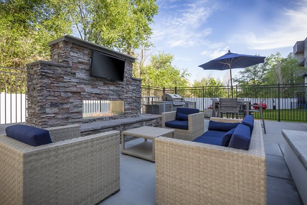 Courtyard view with modern seating at 644 City Station Apartments