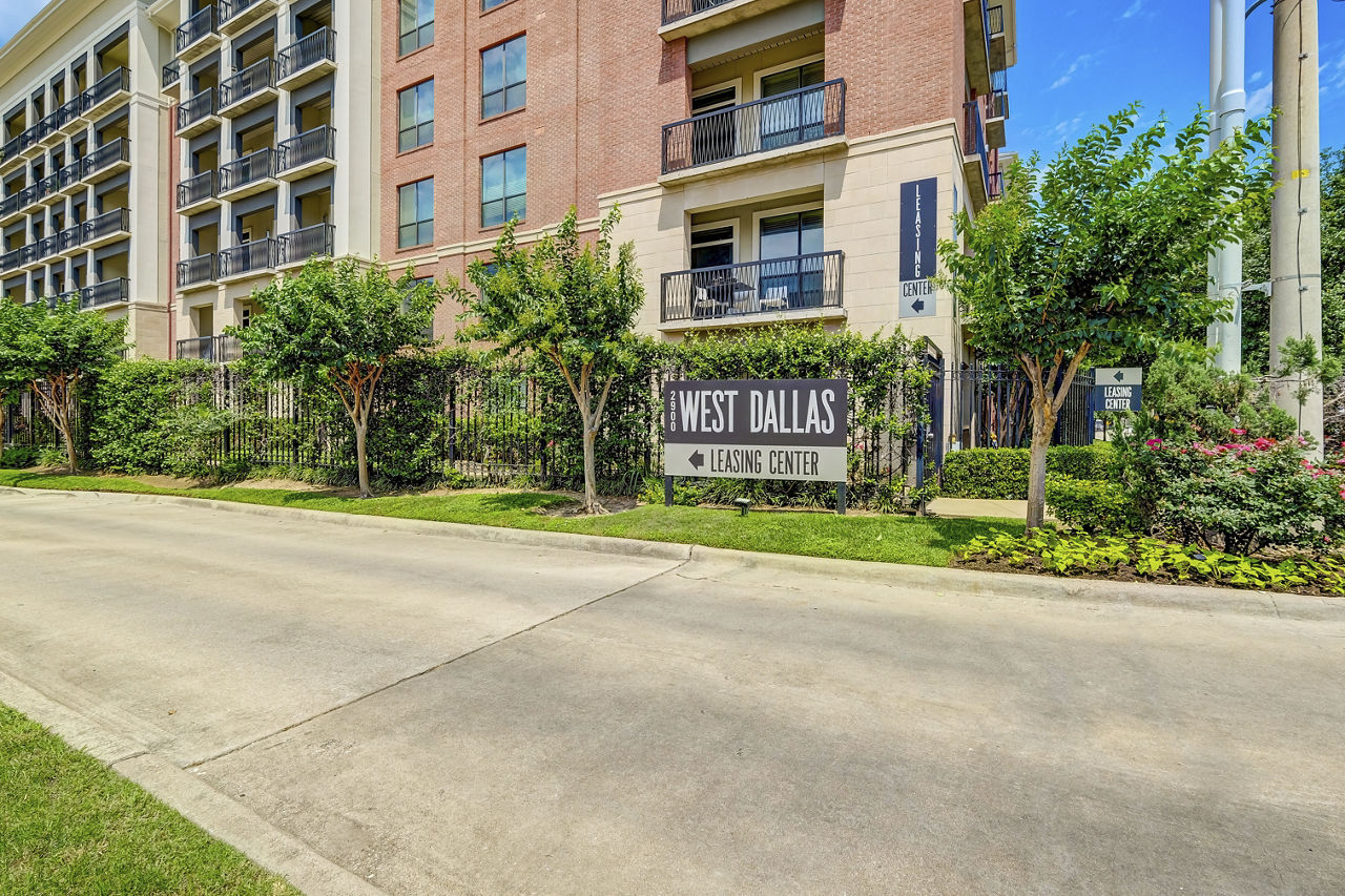 2900 West Dallas Houston Tx 3 of 12
