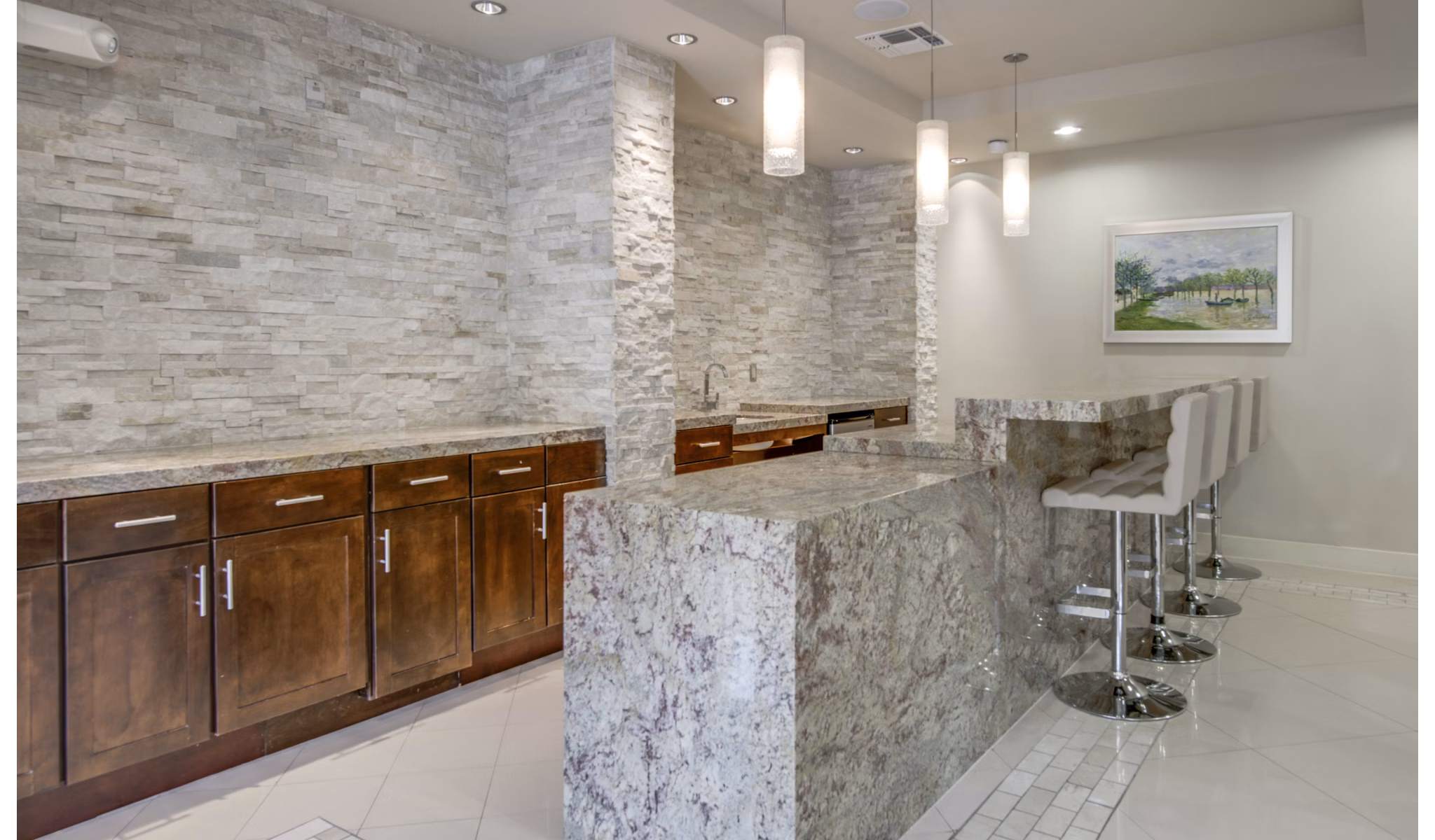 Luxurious clubhouse with modern amenities at 2900 West Dallas Apartments, ideal for relaxation and social gatherings