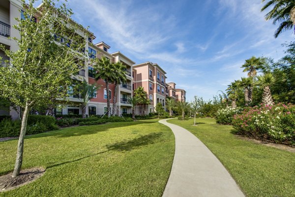 exterior at Grove at Wilcrest Apartments