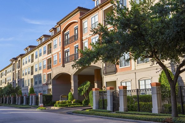 exterior at Jackson Hill Apartments