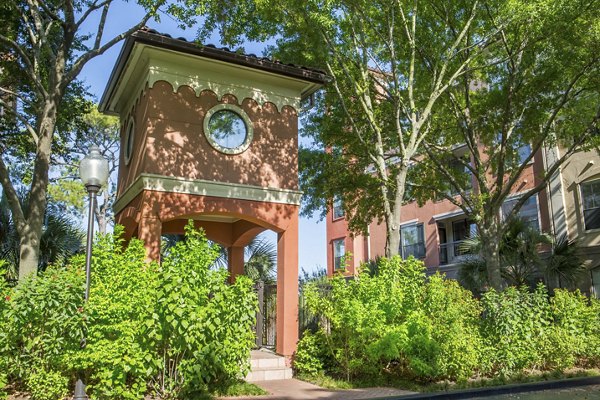 exterior at Jackson Hill Apartments