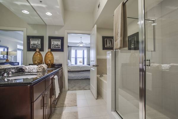 bathroom at Peachtree Dunwoody Place Apartments