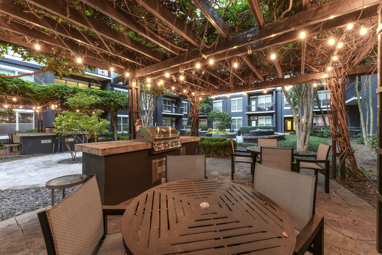Grill area at Peachtree Dunwoody Place