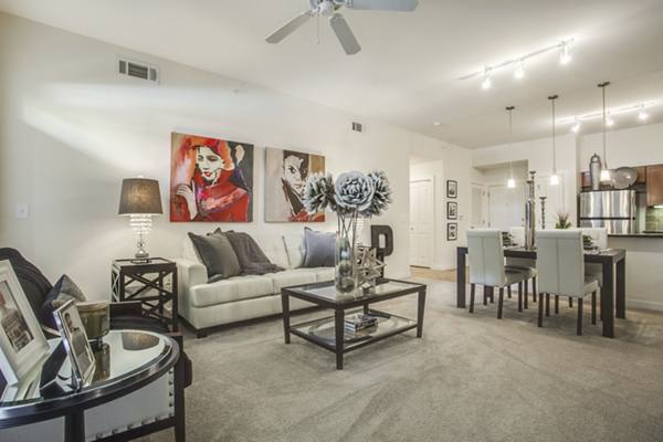 living room at Peachtree Dunwoody Place Apartments