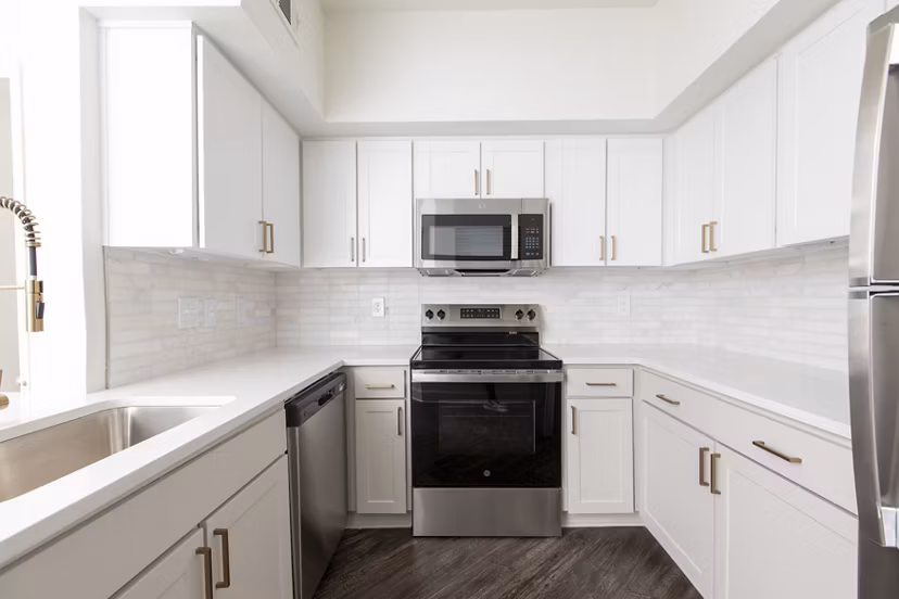 kitchen at Park on Memorial Apartments 