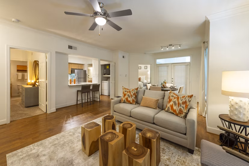 Spacious living room with modern furnishings in The Park on Memorial Apartments