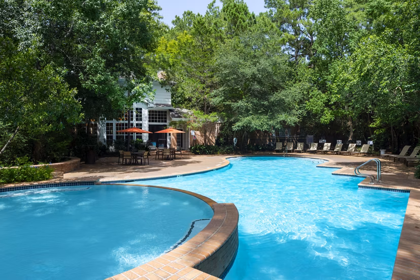 pool at The Park on Memorial Apartments