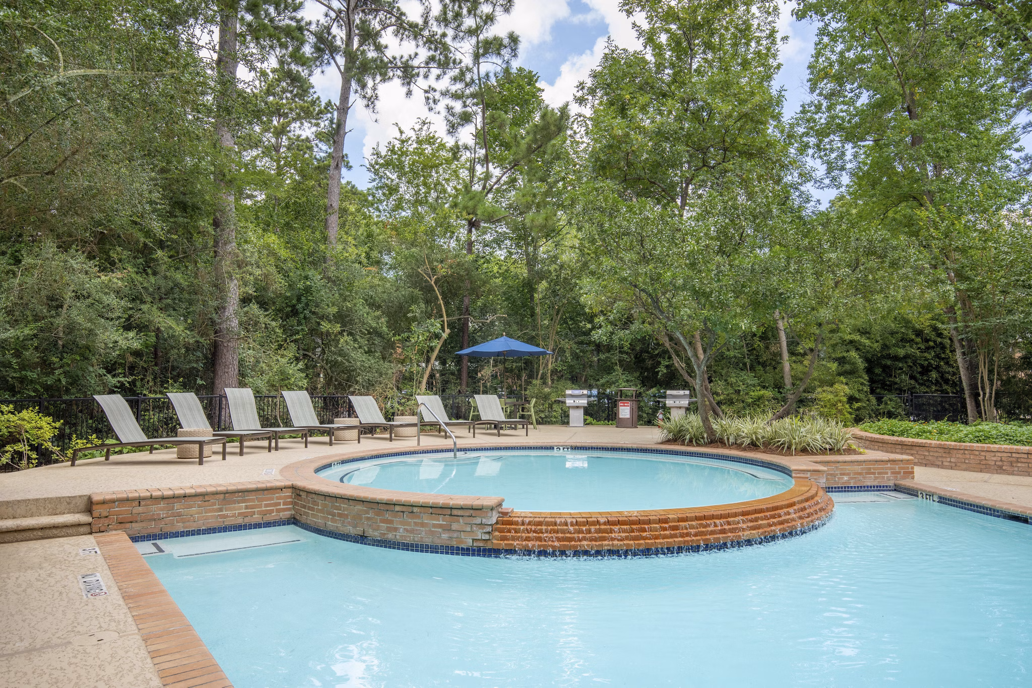 Pool at Park On Memorial Apartments
