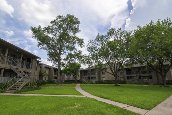 exterior at The Pines of Woodforest Apartments
