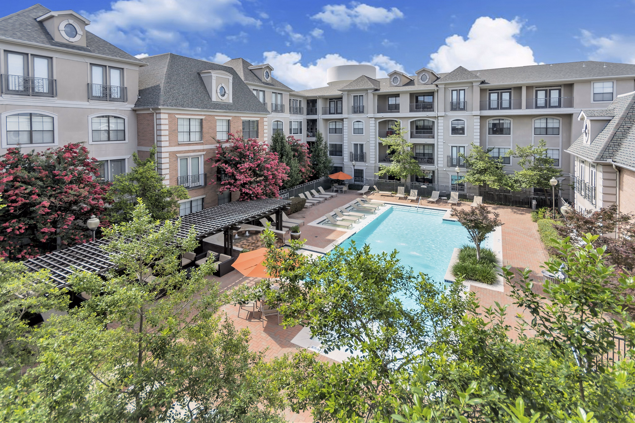 Property images of Renaissance at Preston Hollow