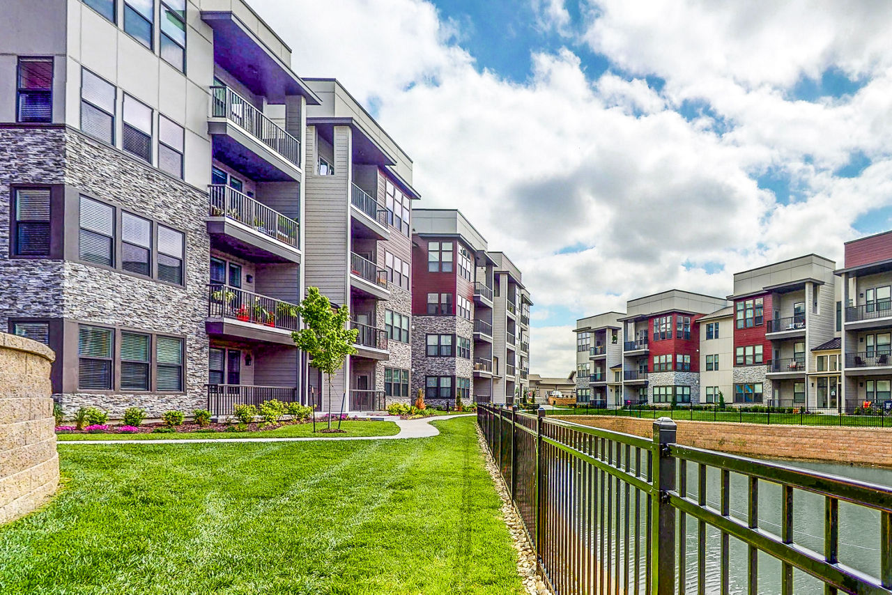 Residences At Echelon Lees Summit Mo 2 of 12