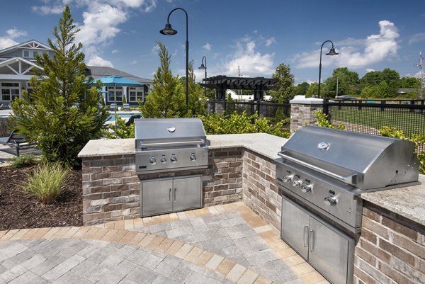 Grill area on the patio at Henry House, Clift Farm Apartments