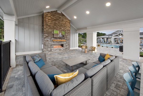 patio at Henry House at Clift Farm Apartments