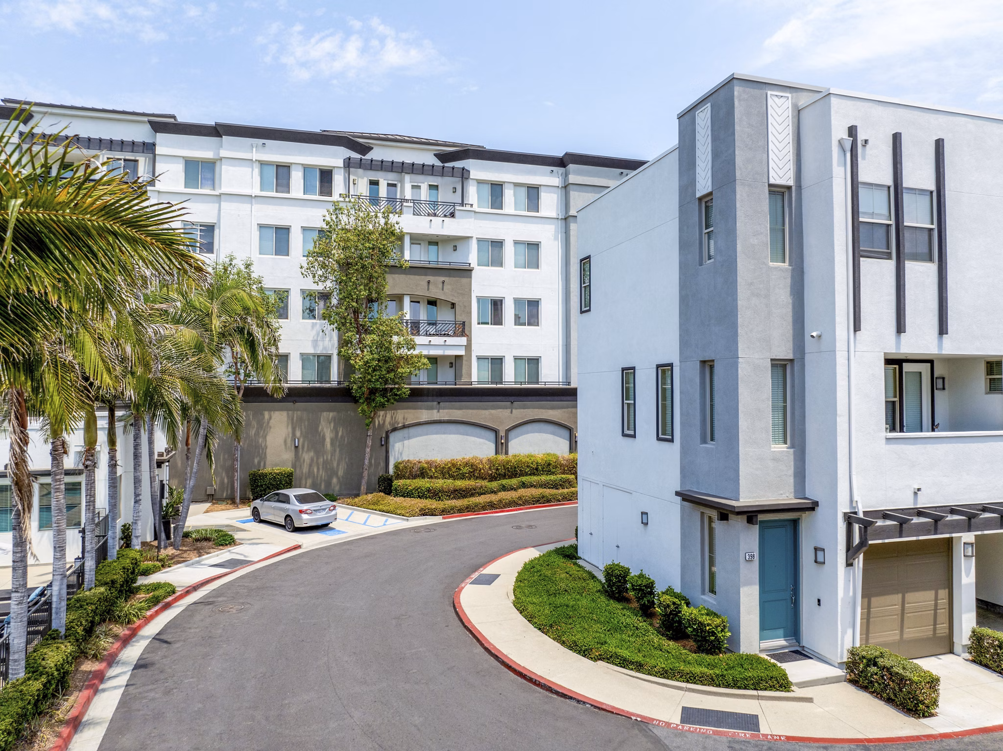 building/exterior at Latitude33 Apartments