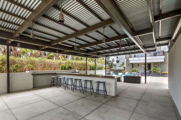 patio at Latitude33 Apartments