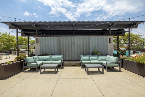 patio at Latitude33 Apartments