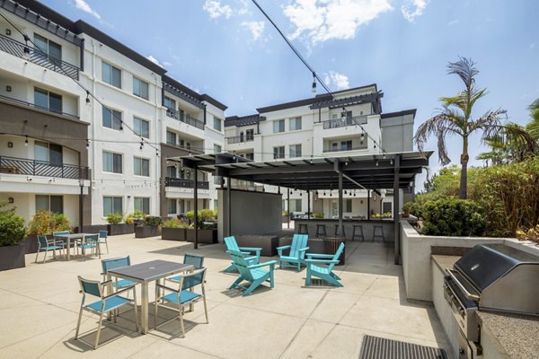 patio at Latitude33 Apartments