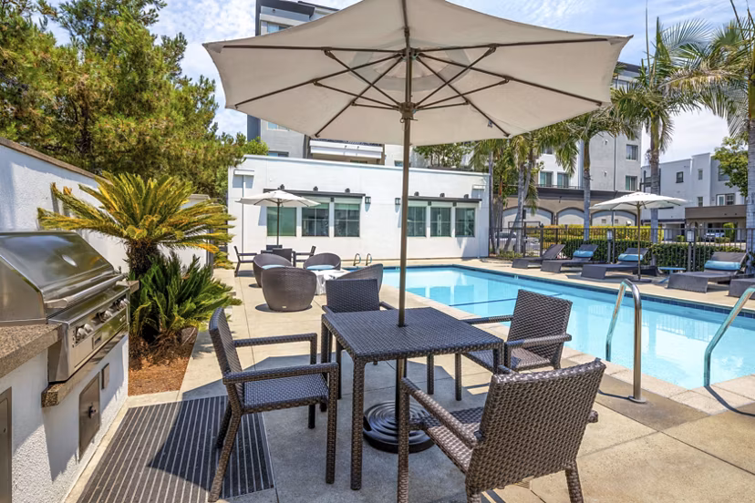 grill area/pool/patio at Latitude33 Apartments