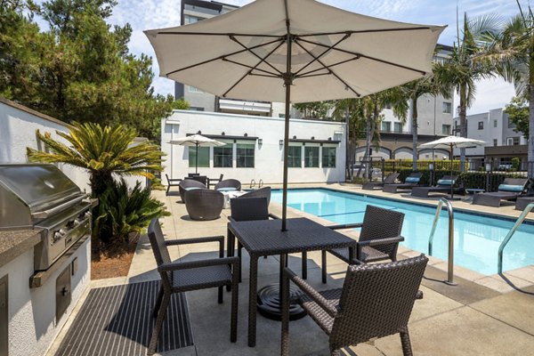 pool at Latitude33 Apartments