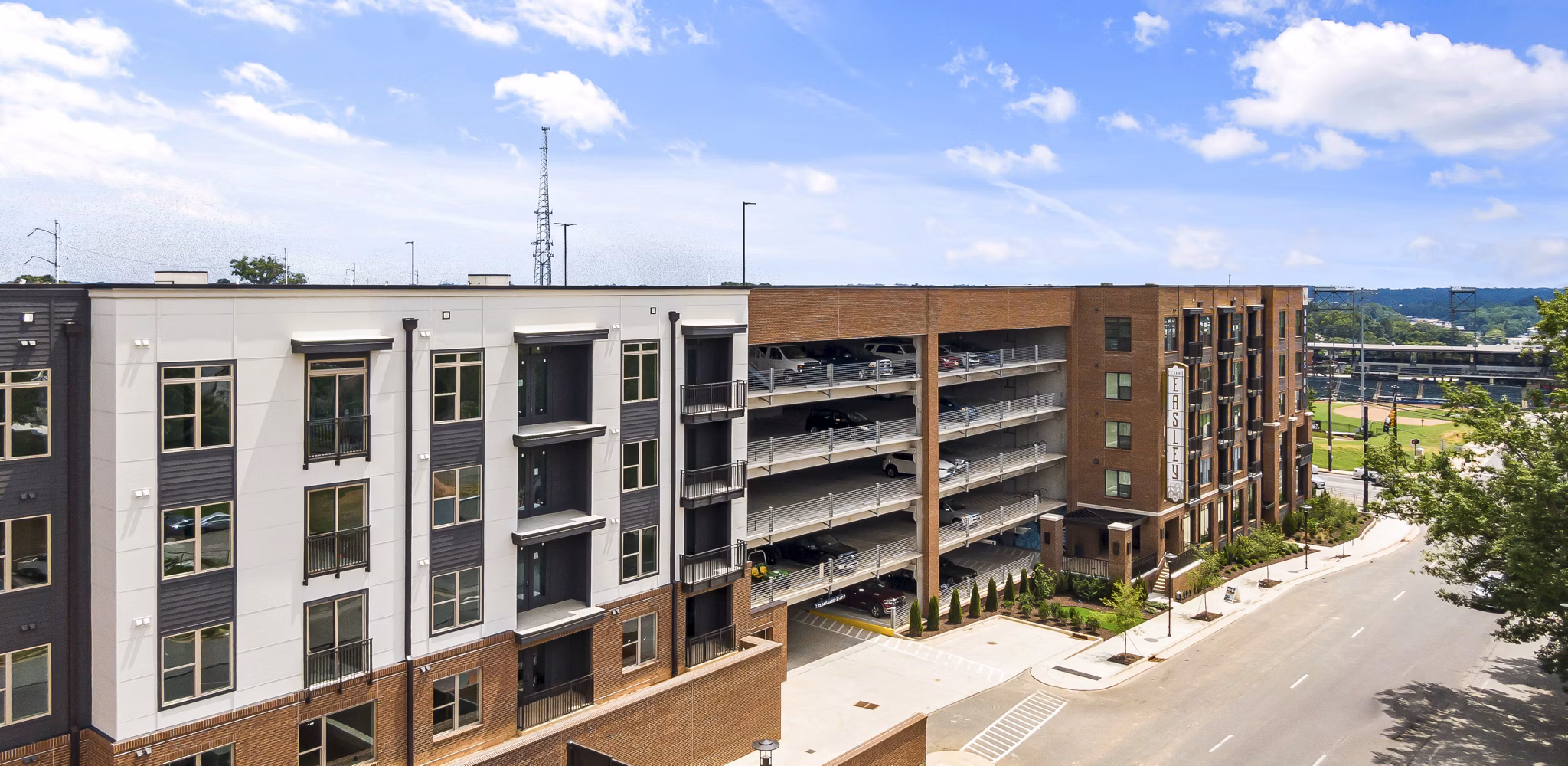 The Easley Apartments: Contemporary luxury apartment in vibrant downtown location