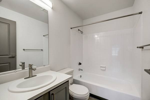 bathroom at Highland Point Apartments