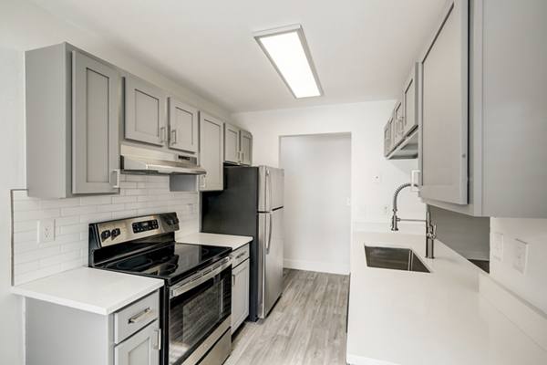 kitchen at Highland Point Apartments