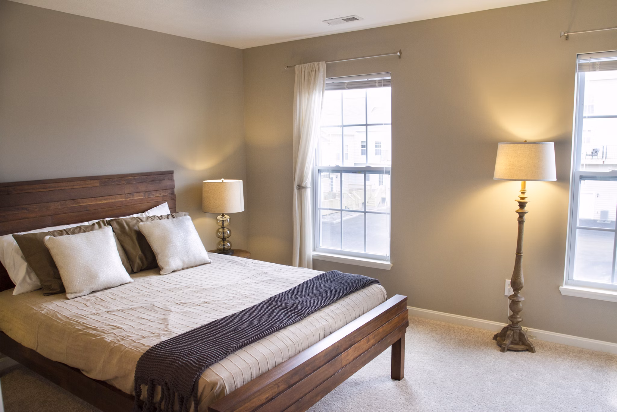 bedroom at Middletown Landing apartments 