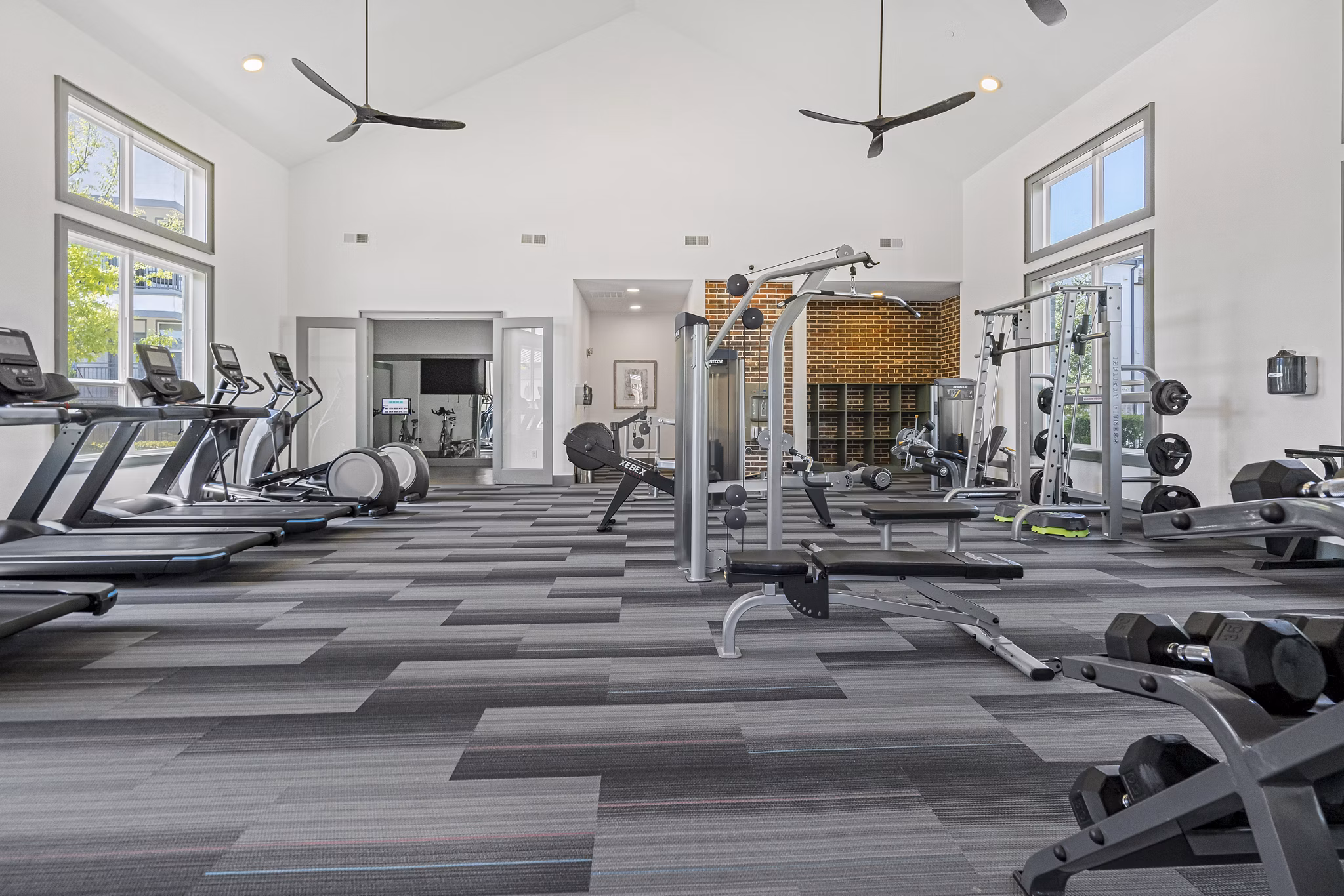fitness center at Aven Ridge Apartments
