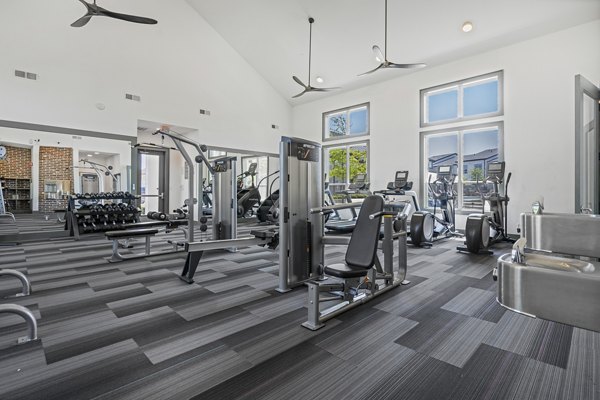 fitness center at Aven Ridge Apartments