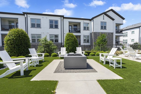 patio at Aven Ridge Apartments