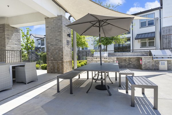 patio at Aven Ridge Apartments