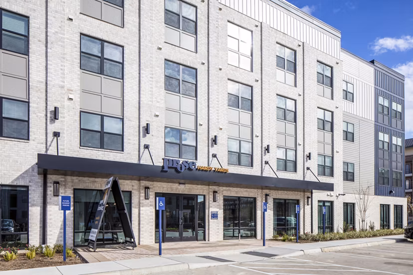 Prose Hardy Yards: Contemporary of luxury apartments in Houston
