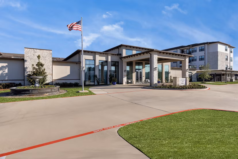 exterior at Ivy Point Cypress Apartments 
