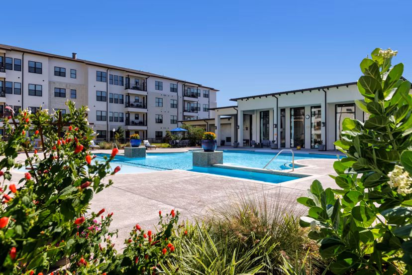 pool at Ivy Point Cypress Apartments 