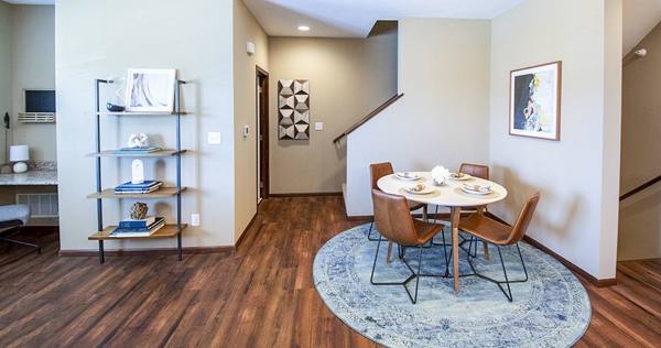 dining room at Aspire Townhomes Apartments