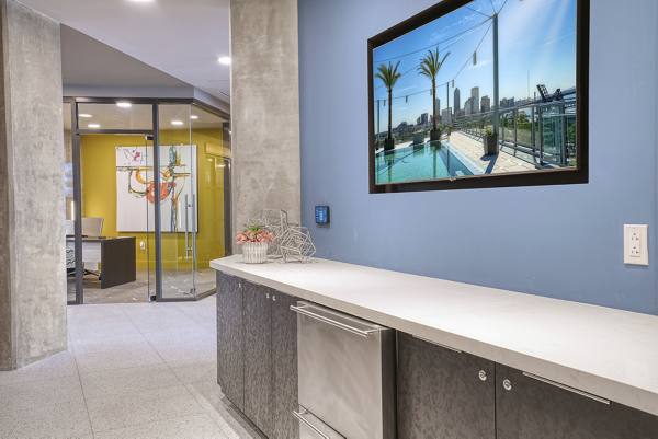 clubhouse at Vista Brooklyn Apartments