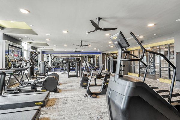 fitness center at Vista Brooklyn Apartments
