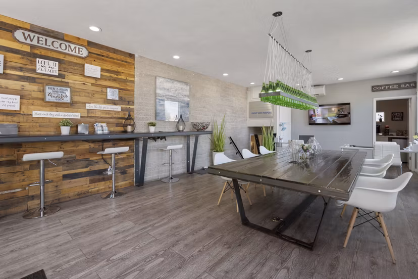 clubhouse at Crosstown Phoenix West Apartments