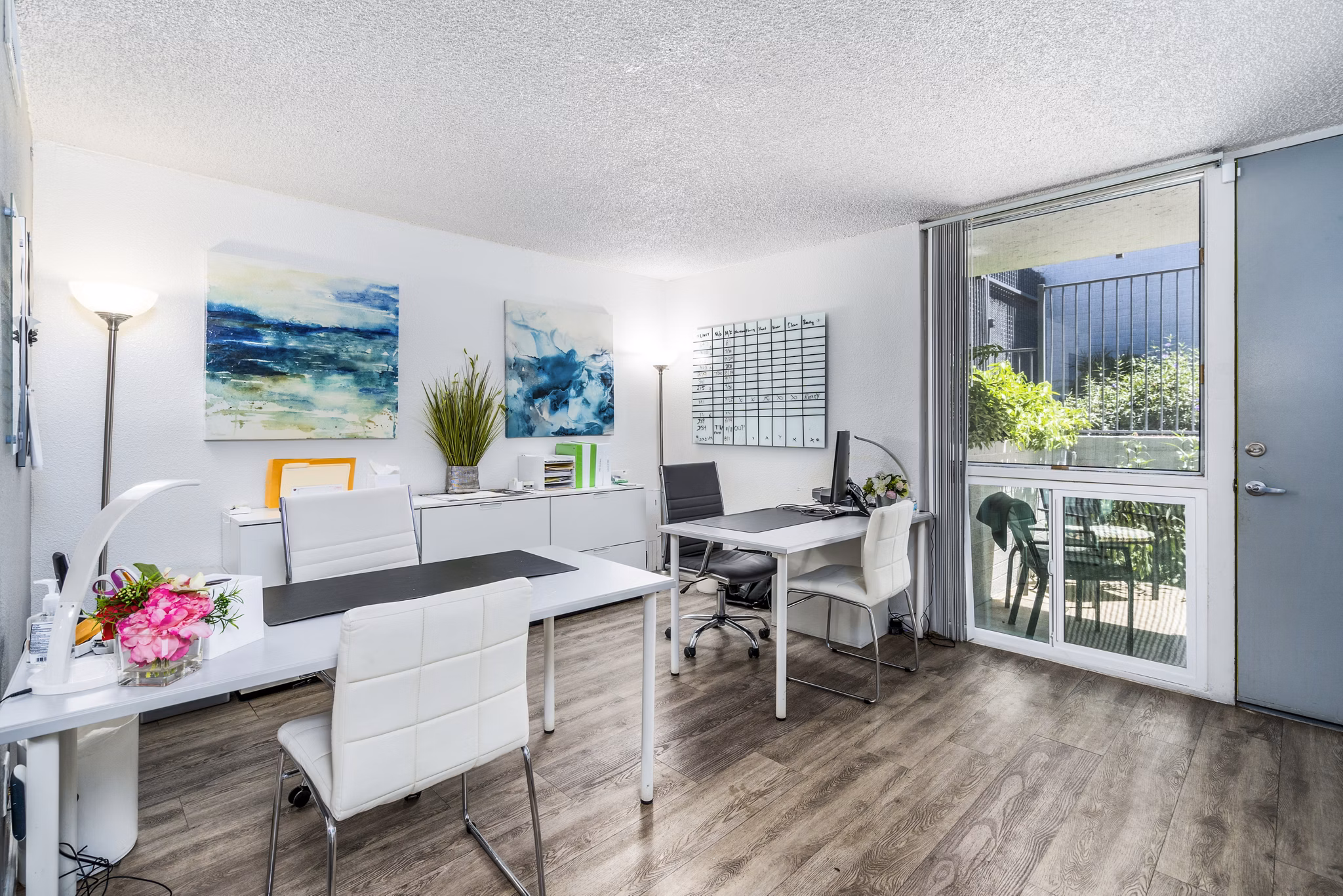 Stylish clubhouse and leasing office at Crosstown Phoenix West Apartments