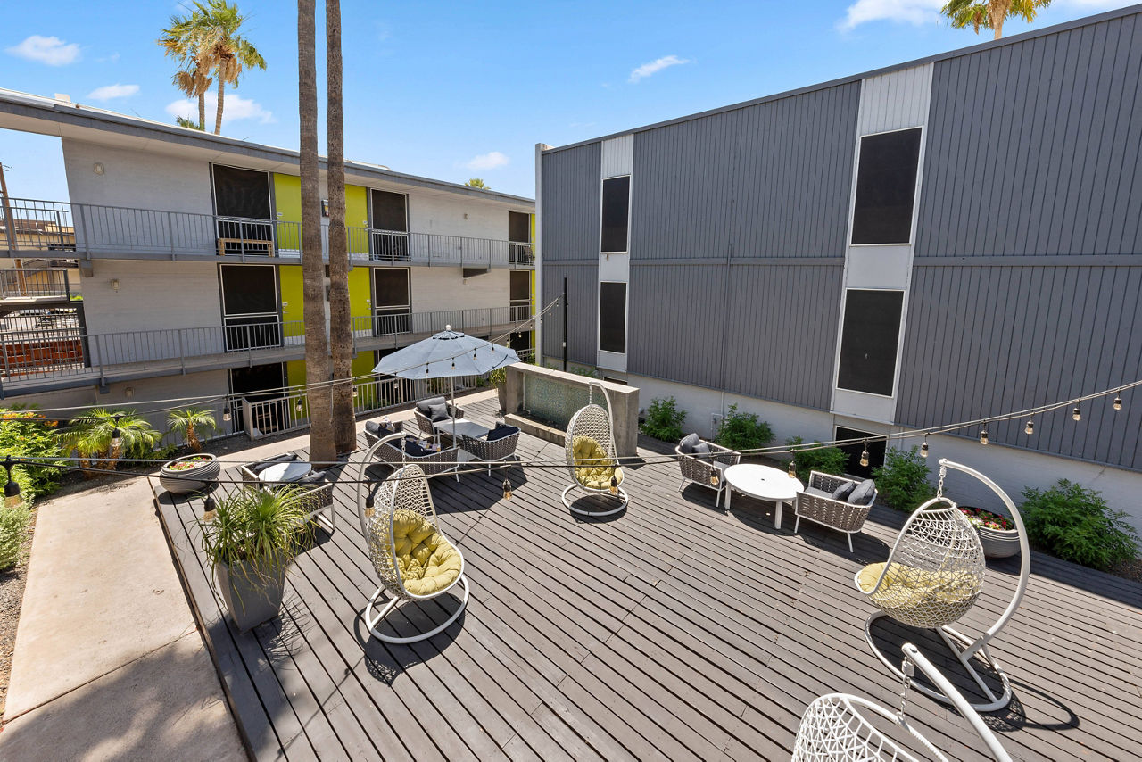 Crosstown Phoenix Apartments Phoenix Az 11 of 12