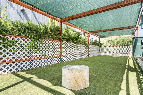 recreational area at Crosstown Phoenix West Apartments