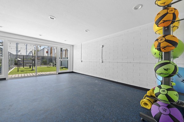 Crosstown Phoenix East Apartments