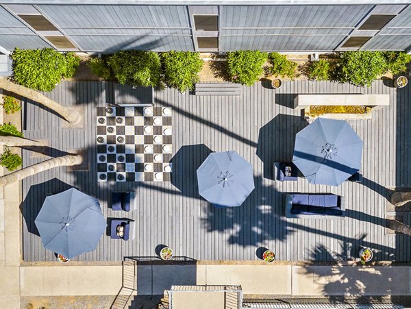 Crosstown Phoenix East Apartments