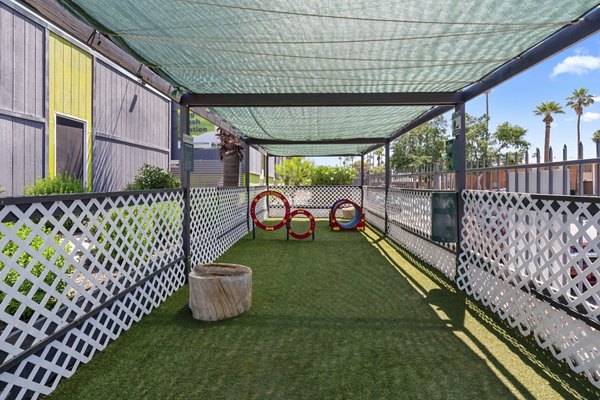 Crosstown Phoenix East Apartments