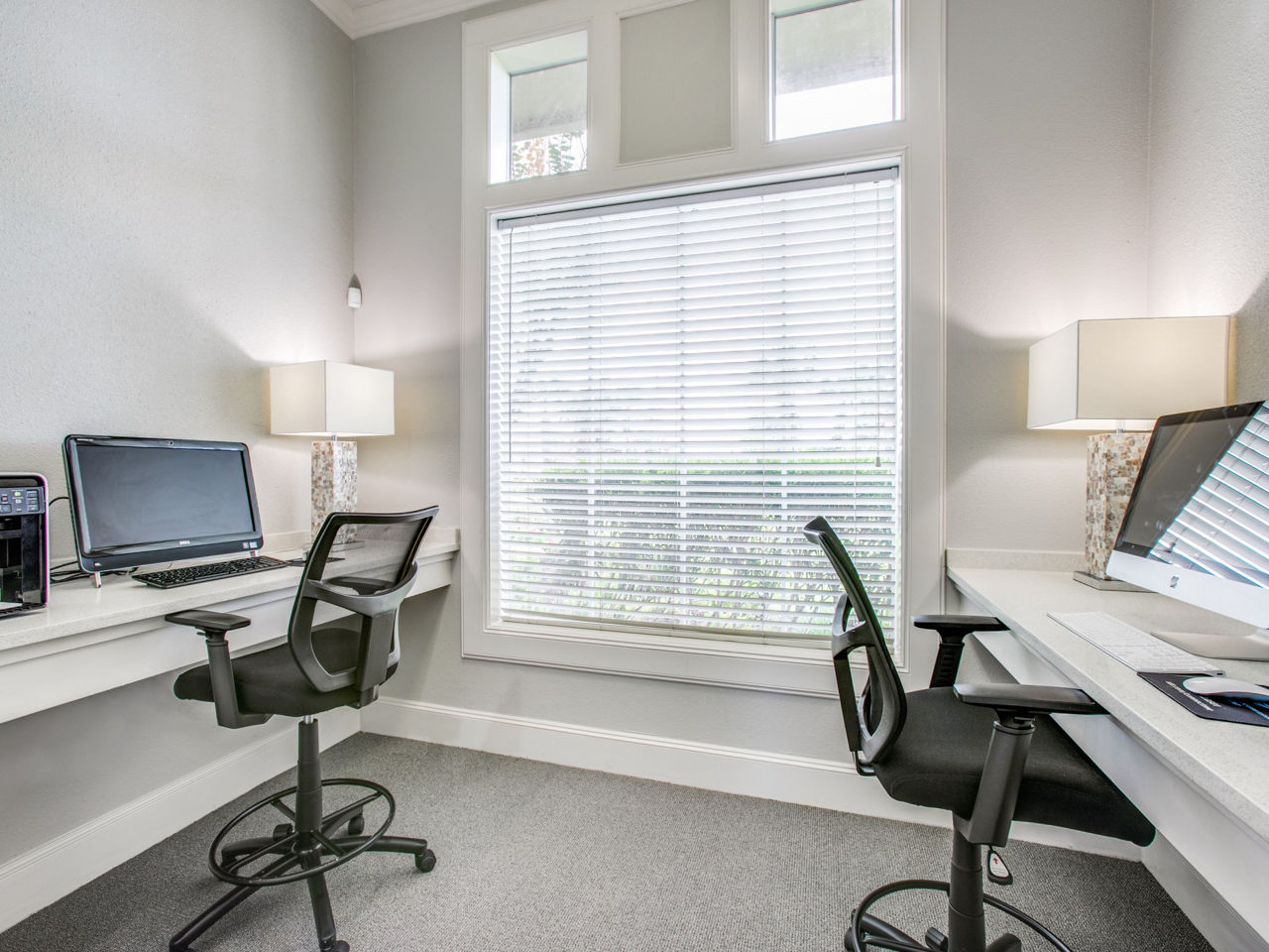 Work space at Westmount At Mason Creek
