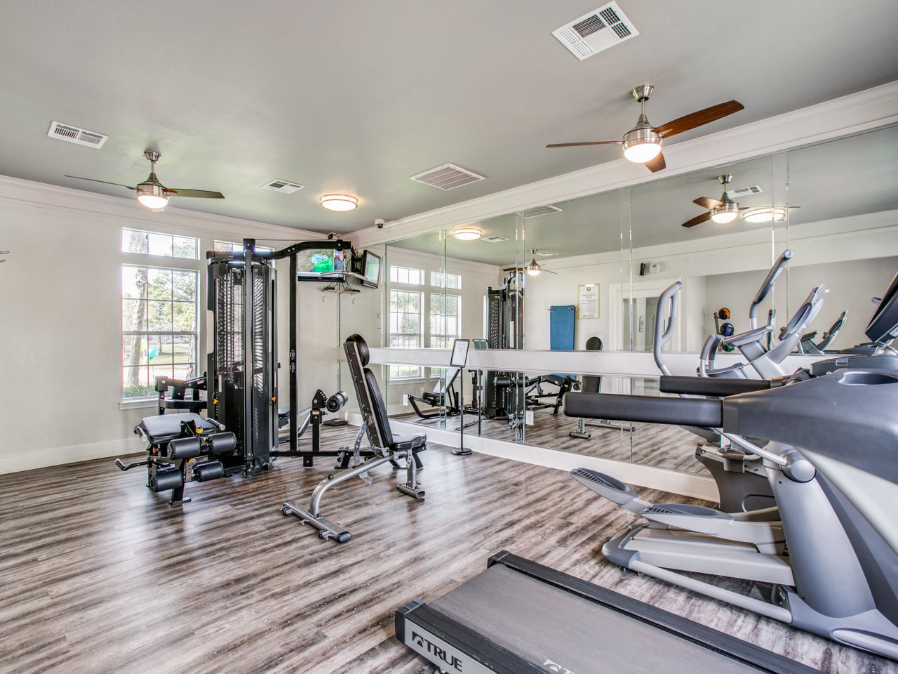 Gym at Westmount At Mason Creek